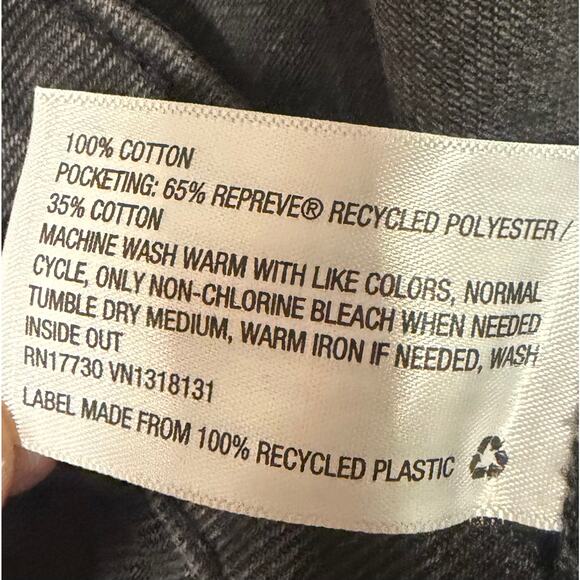 Universal Thread High Rise Straight Jeans Womens Size 16 Gray Raw Hem New - Picture 8 of 9